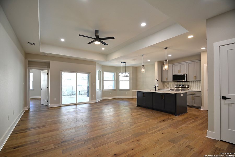 Spacious, unfurnished interior of a new home in , Kerrville (Image 30).