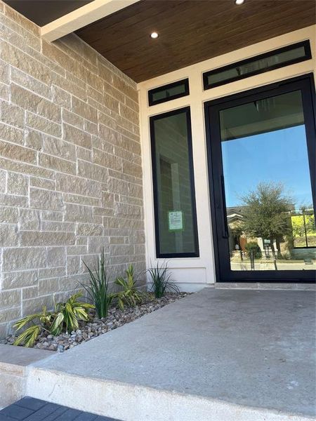 Exterior details and patio area of a home in , Horseshoe Bay (Image 4).
