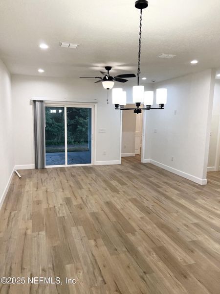 Spacious, unfurnished interior of a new home in , Jacksonville (Image 15).