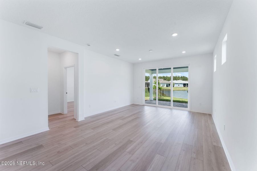 Spacious, unfurnished interior of a new home in Del Webb Wildlight, Wildlight (Image 22).