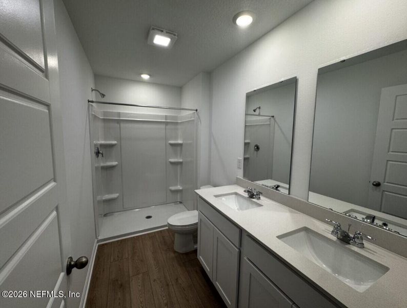 Furnished interior view inside a new home in Copes Landing, Jacksonville (Image 7).