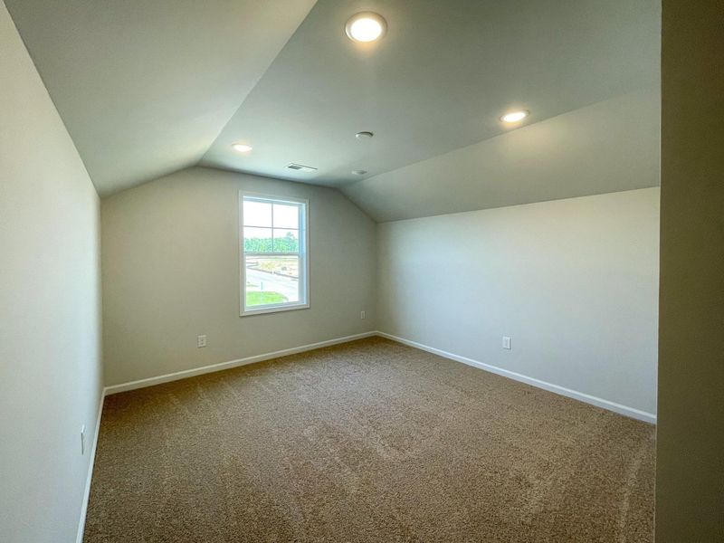 Spacious, unfurnished interior of a new home in Portrait Hills, Aiken (Image 12).