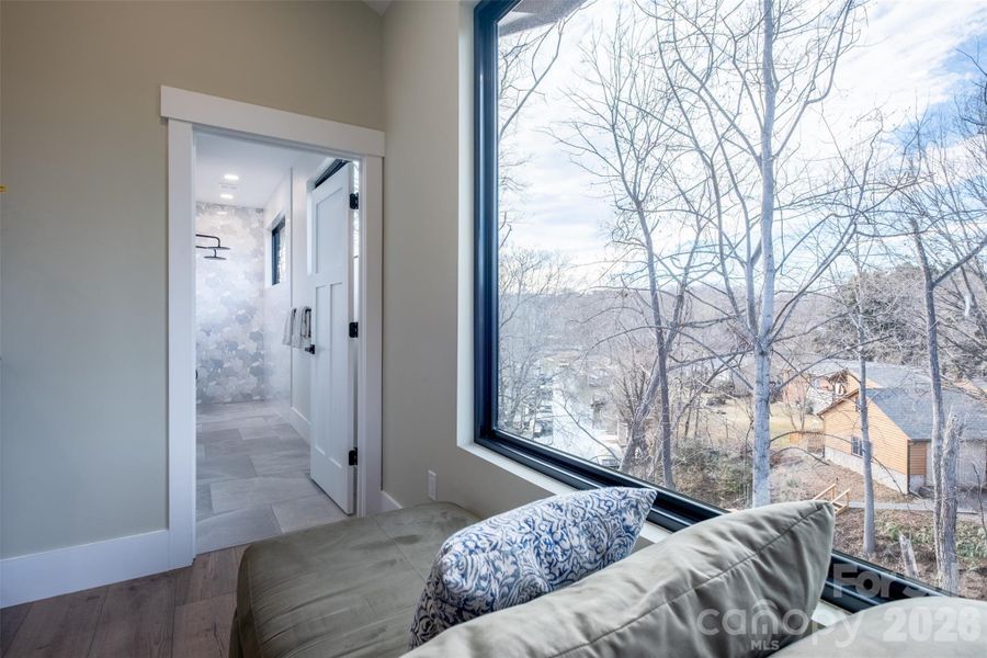 Image 43 of a home in .