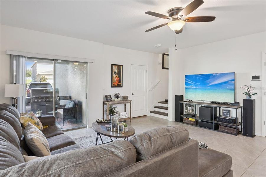 Furnished interior view inside a new home in Waterleigh, Winter Garden (Image 5). Furnished interior view inside a new home in Waterleigh, Winter Garden (Image 5).