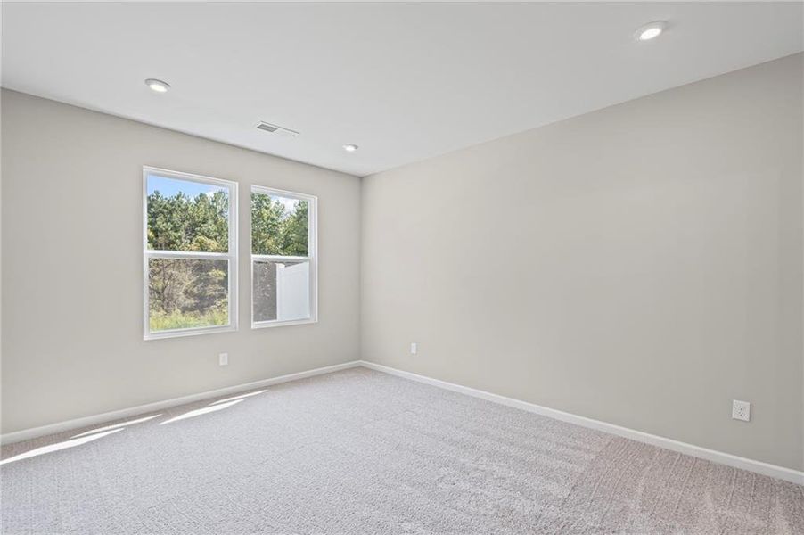 Spacious, unfurnished interior of a new home in Villas at Gold Creek, Dawsonville (Image 21).