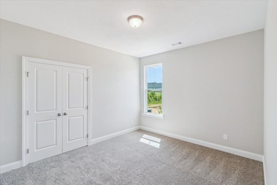 Spacious, unfurnished interior of a new home in Windsor, North Augusta (Image 17).