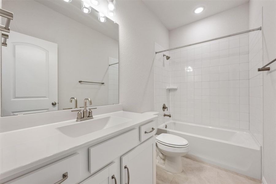 Representative images and renderings are for illustrative purposes. Actual structural options and design finishes of home may vary.