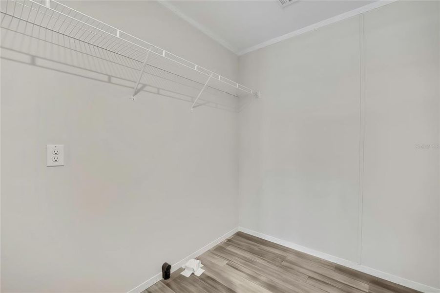 Spacious, unfurnished interior of a new home in , Hernando (Image 25).