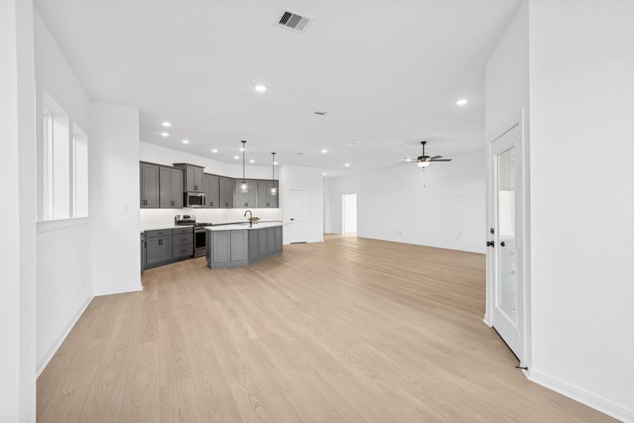 Spacious, unfurnished interior of a new home in The Grand Prairie 50’, Hockley (Image 28). Spacious, unfurnished interior of a new home in The Grand Prairie 50’, Hockley (Image 28).