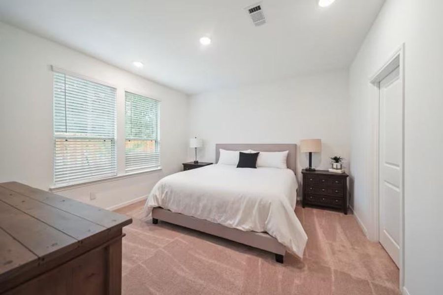MODEL HOME images may NOT be consistent with the finished product.