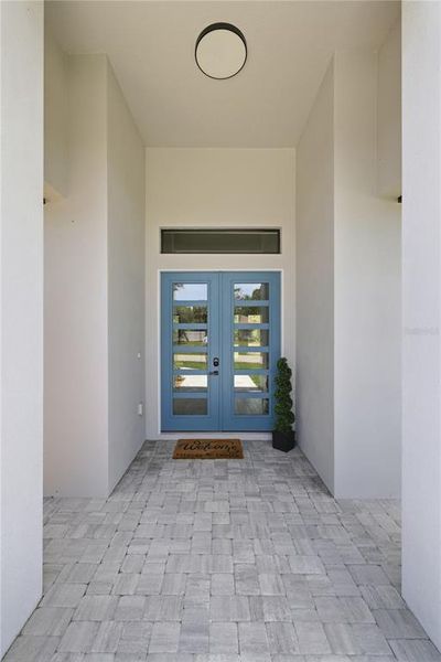 Exterior details and patio area of a home in , North Port (Image 34).