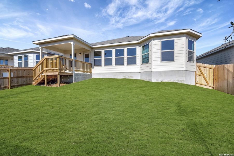 Exterior details and patio area of a home in Paloma Park, Converse (Image 22).
