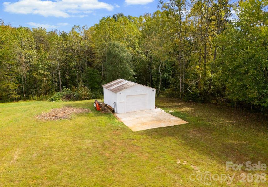 Image 41 of a home in .