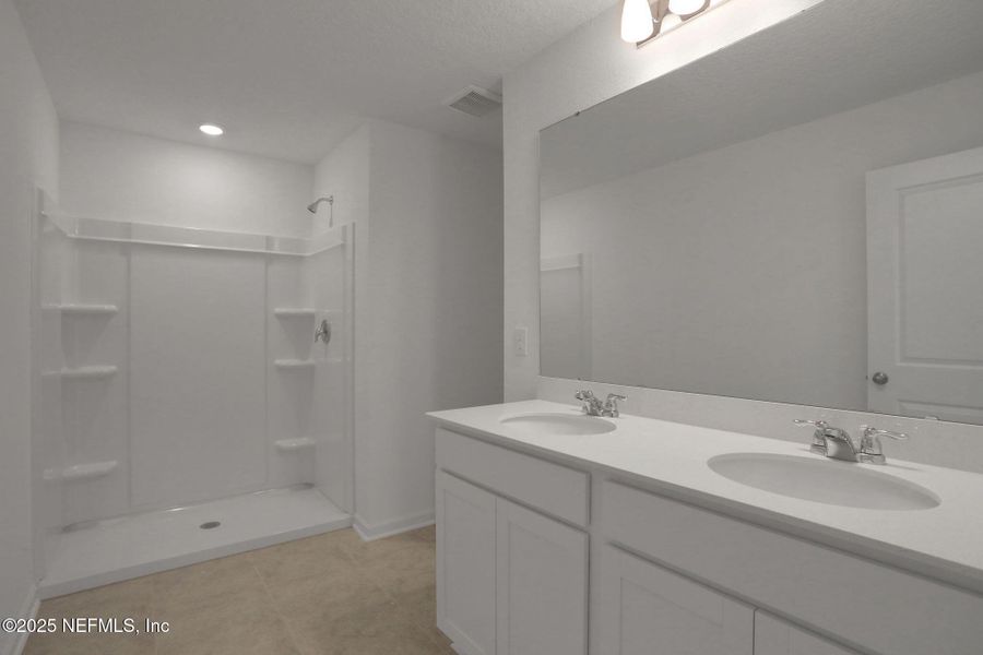 Furnished interior view inside a new home in Atlantis Pointe, Middleburg (Image 12).