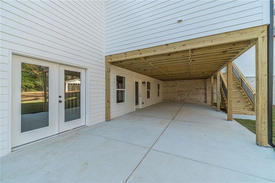 Exterior details and patio area of a home in , Monroe (Image 41).
