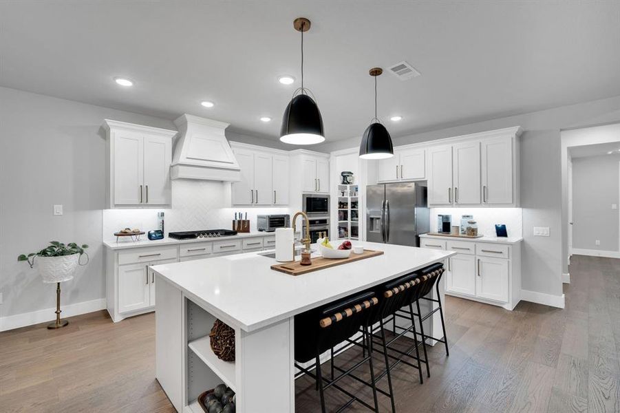 Furnished interior view inside a new home in Sweetgrass, Haslet (Image 18).