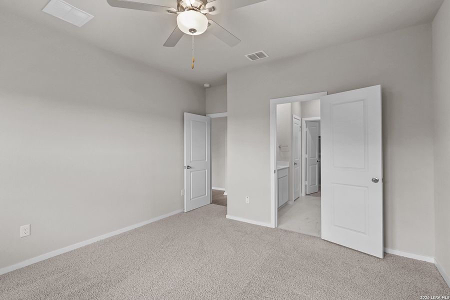 Spacious, unfurnished interior of a new home in Summerlin, San Antonio (Image 22). Spacious, unfurnished interior of a new home in Summerlin, San Antonio (Image 22).