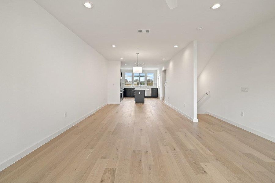 Images are for illustrative purposes only. Photos reflect a similar floor plan and are intended to convey the overall look and feel of the interiors.