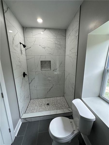 Furnished interior view inside a new home in , Atlanta (Image 4).