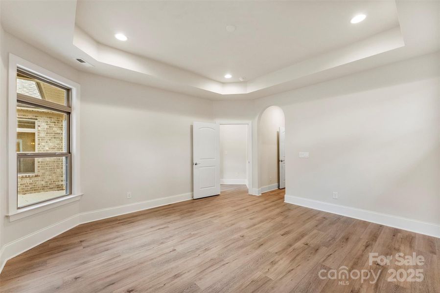 Spacious, unfurnished interior of a new home in The Courtyards on New Hope, Gastonia (Image 23).