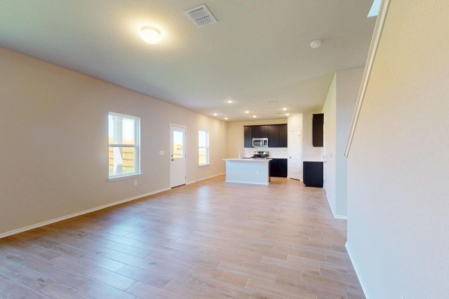 Spacious, unfurnished interior of a new home in Cascades at Onion Creek, Austin (Image 17). Spacious, unfurnished interior of a new home in Cascades at Onion Creek, Austin (Image 17).