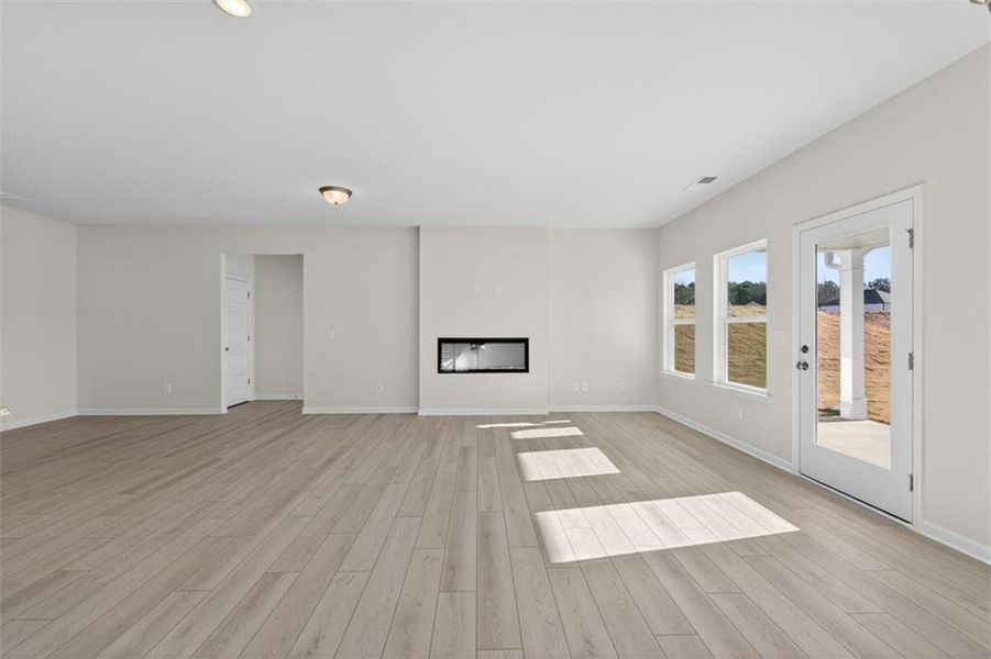Spacious, unfurnished interior of a new home in Roxeywood Park, Winder (Image 19).