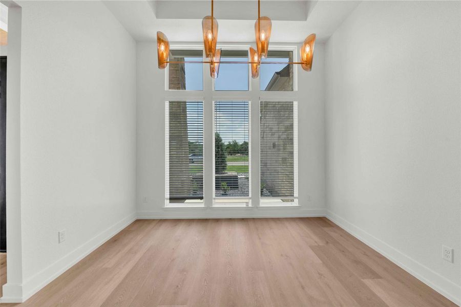 Spacious, unfurnished interior of a new home in Daniels Mountain, Georgetown (Image 27).