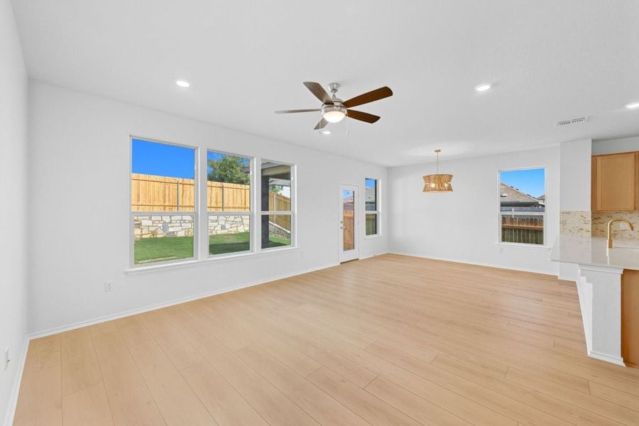Spacious, unfurnished interior of a new home in McKinney Crossing, Austin (Image 5).