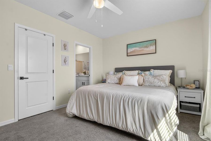 Furnished interior view inside a new home in , Apollo Beach (Image 18).
