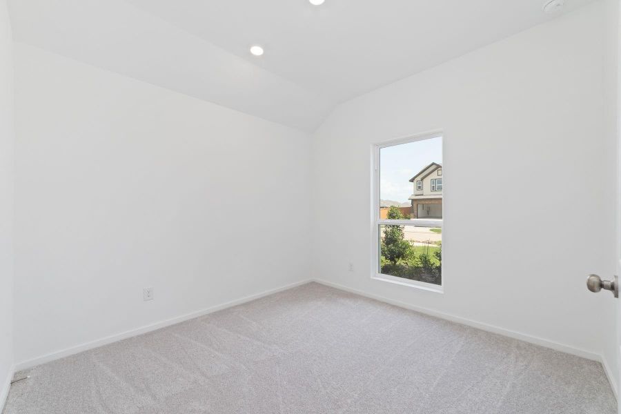 Spacious, unfurnished interior of a new home in , Katy (Image 24).