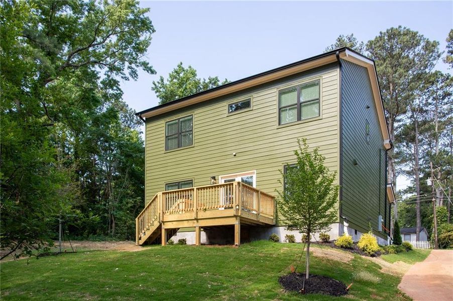Exterior details and patio area of a home in , Scottdale (Image 3).