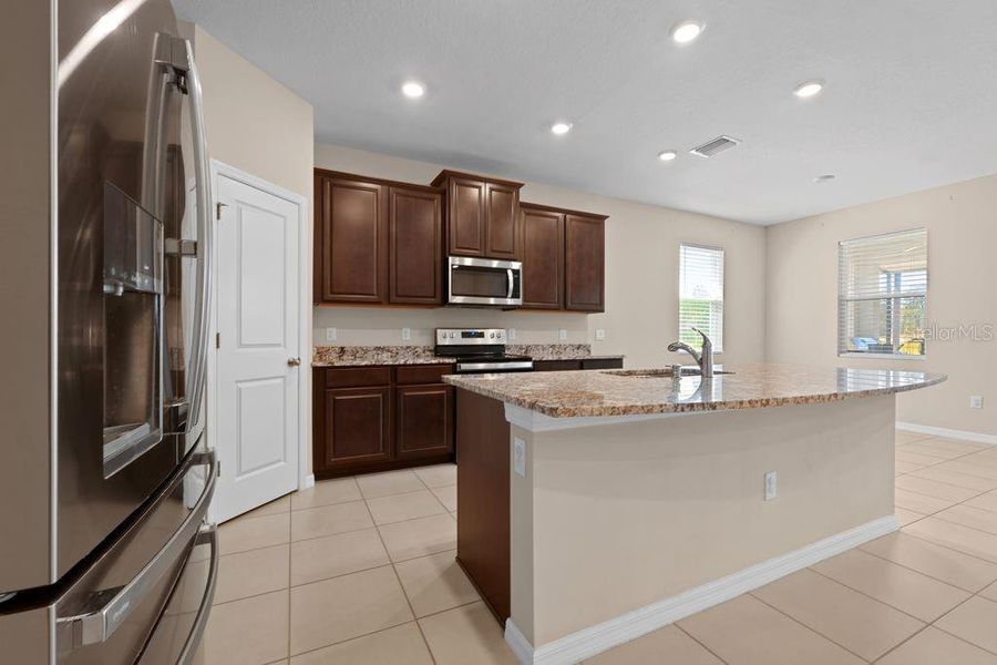 Furnished interior view inside a new home in Waterford, Brooksville (Image 17).