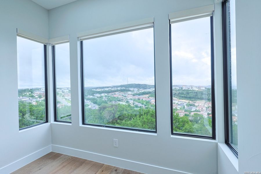 Spacious, unfurnished interior of a new home in , San Antonio (Image 32).