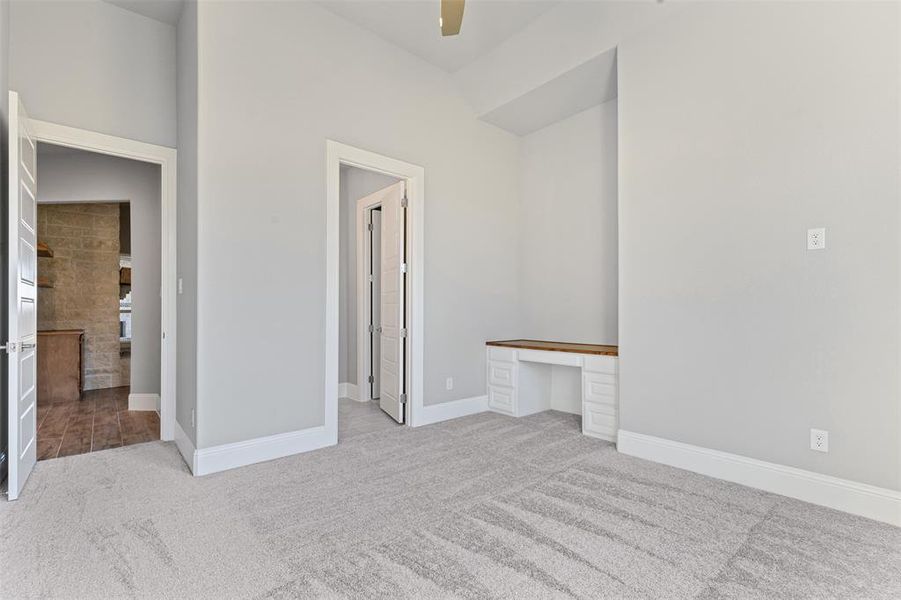 Spacious, unfurnished interior of a new home in , Weatherford (Image 28).