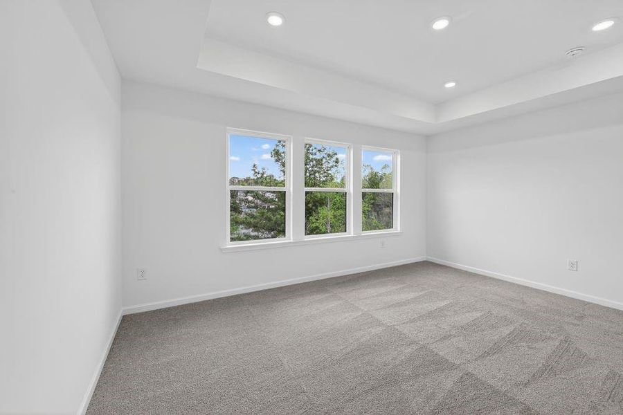 Spacious, unfurnished interior of a new home in Rosewood Farm, Lawrenceville (Image 31).