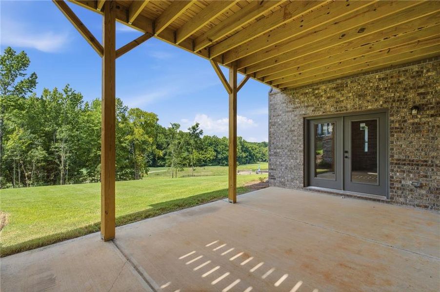 Exterior details and patio area of a home in , Jefferson (Image 33).