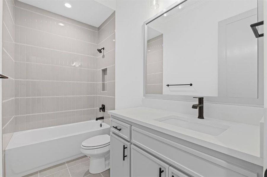 Furnished interior in a model home at Rolling Creek Ranch in Granbury (Image 6). Furnished interior in a model home at Rolling Creek Ranch in Granbury (Image 6).