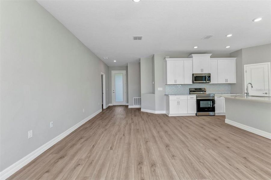 Spacious, unfurnished interior of a new home in , Rotonda West (Image 18). Spacious, unfurnished interior of a new home in , Rotonda West (Image 18).