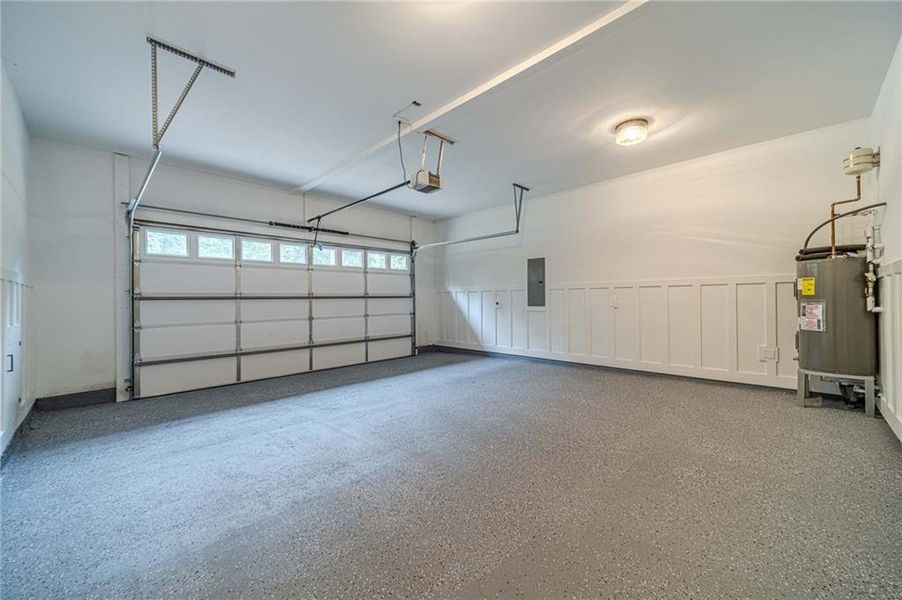 Spacious, unfurnished interior of a new home in , Flowery Branch (Image 45).