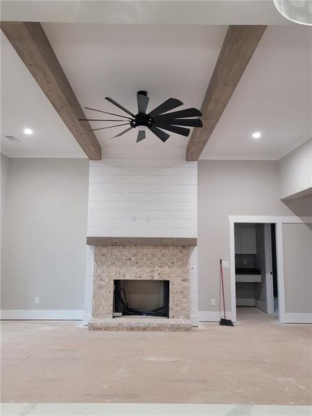 Image 8 of a home in .