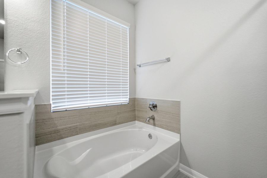 Image 21 of a home in Mulberry Farms.