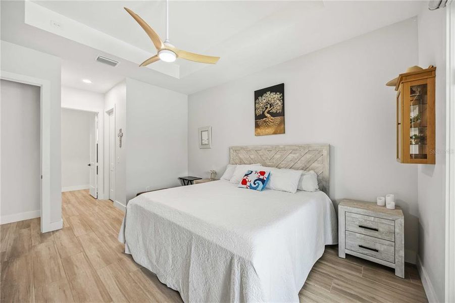 Furnished interior view inside a new home in , Port Charlotte (Image 32).