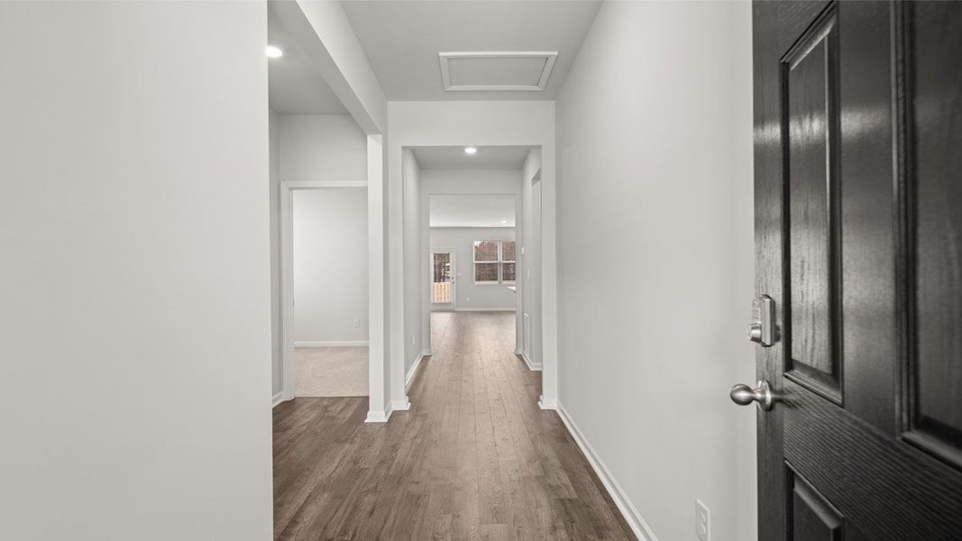 Spacious, unfurnished interior of a new home in The Abbey at Trolley Run Station, Aiken (Image 23).