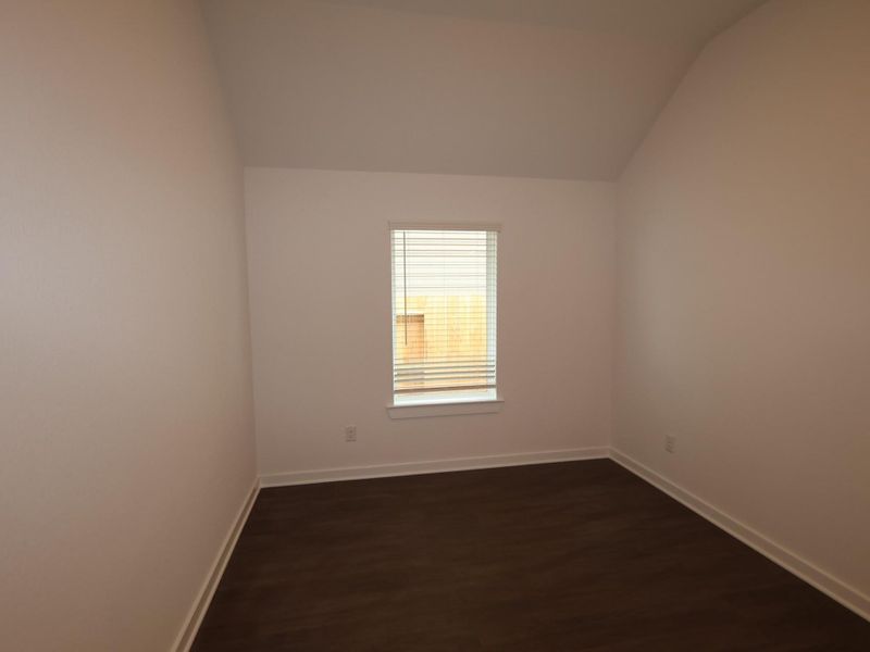 Spacious, unfurnished interior of a new home in Summerview, Fulshear (Image 17).