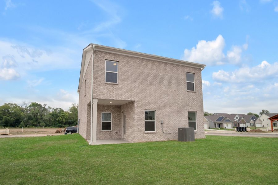 Exterior details and patio area of a home in Winston Place, Gallatin (Image 2).