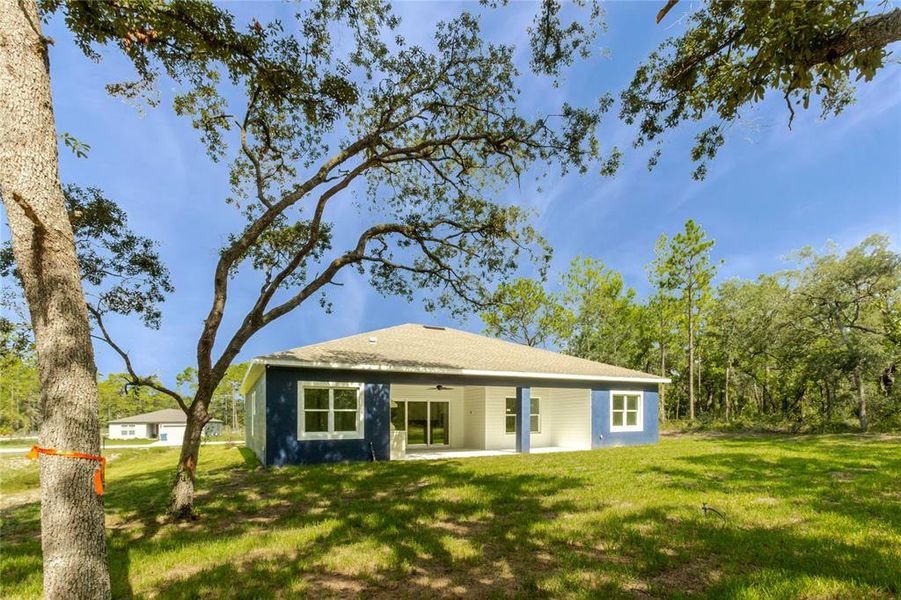 Exterior details and patio area of a home in , Weeki Wachee (Image 45).