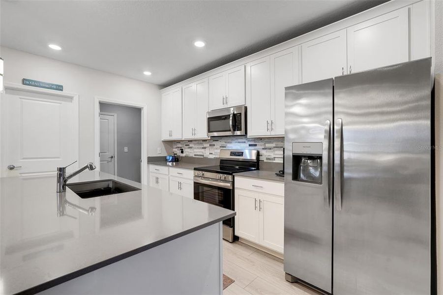 Furnished interior view inside a new home in , Clermont (Image 34). Furnished interior view inside a new home in , Clermont (Image 34).
