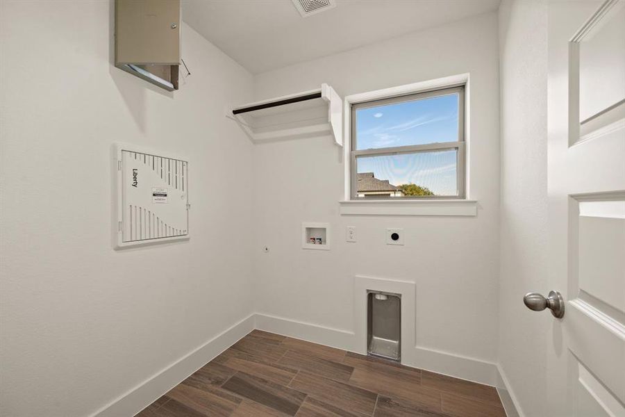 Spacious, unfurnished interior of a new home in Gatlin Ranch, Springtown (Image 21). Spacious, unfurnished interior of a new home in Gatlin Ranch, Springtown (Image 21).
