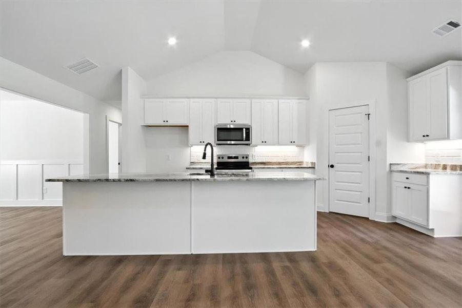 Furnished interior view inside a new home in , Hartwell (Image 8).