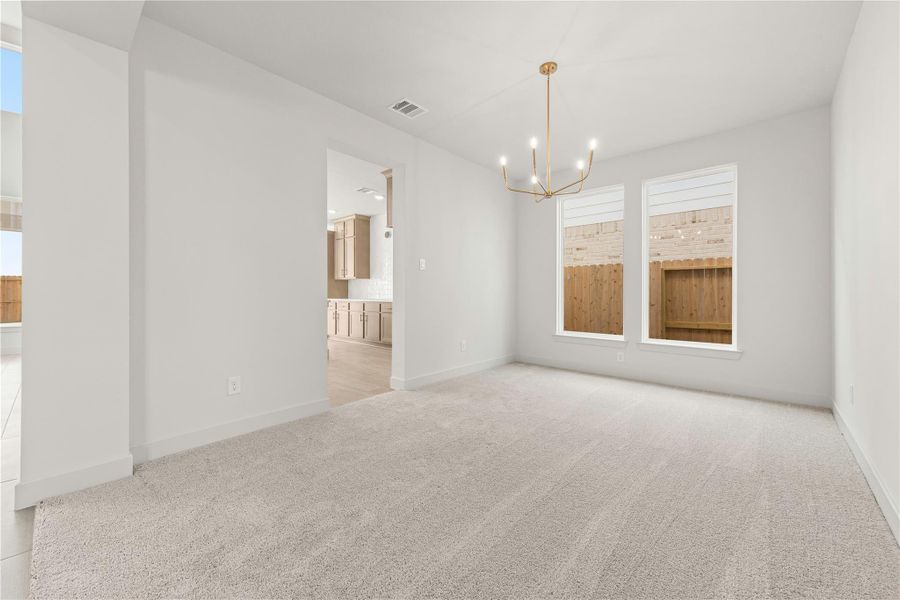 Spacious, unfurnished interior of a new home in Cross Creek West, Fulshear (Image 18).